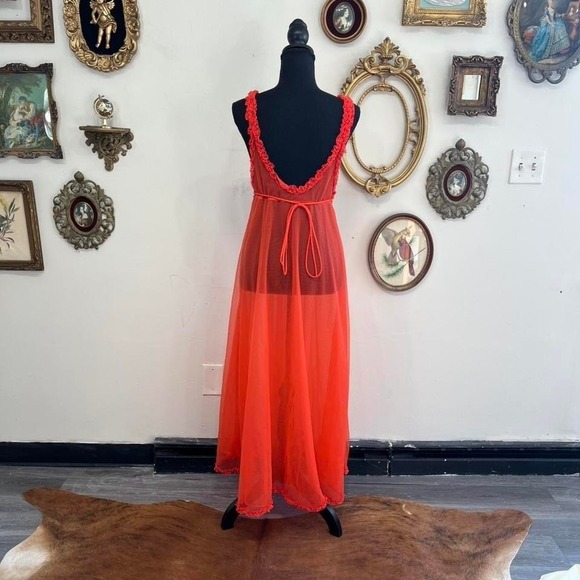 Val Mode Vintage Sheer Ruffle Maxi Dress Size Small Red Nylon - Picture 3 of 7